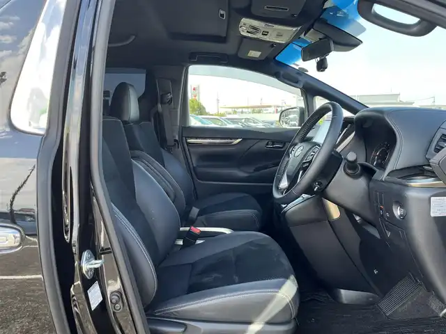 トヨタ アルファード S タイプゴールドⅢ 鳥取県 2023(令5)年 3.2万km ブラック 純正９インチDPオーディオ/フルセグ/BT/Miracast/バックカメラ・ビルトインETC/前後ドライブレコーダー/ツインムーンルーフ/トヨタセーフティセンス/レーンキープアシスト/ブラインドスポットモニター/クリアランスソナー/両側パワースライドドア/パワーバックドア/ハーフレザーシート/ＬＥＤヘットライト/純正18インチアルミホイール/プッシュエンジンスタート/フロアマット・ドアバイザー