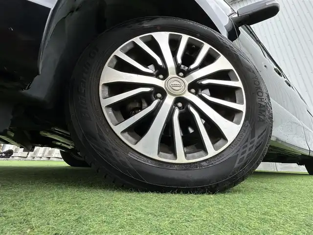 日産 セレナ ハイウェイスター S HV Vセレ 香川県 2015(平27)年 6.8万km ダイヤモンドブラック 登録時走行距離：67581km/純正SDナビゲーション/→CD/DVD再生/バックカメラ/フリップ/ビルトインETC/ステアリングリモコン/クルーズコントロール/両側パワースライドドア/LEDオートライト/フォグランプ/純正16インチアルミホイール/純正フロアマット/スマートキー/スペアキー