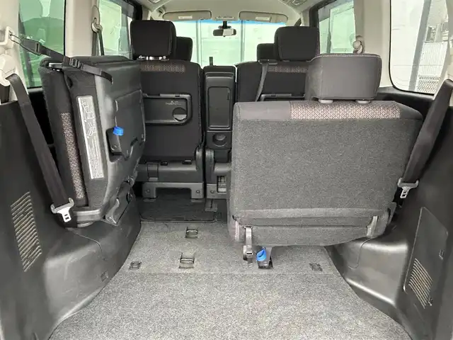 日産 セレナ ハイウェイスター S HV Vセレ 香川県 2015(平27)年 6.8万km ダイヤモンドブラック 登録時走行距離：67581km/純正SDナビゲーション/→CD/DVD再生/バックカメラ/フリップ/ビルトインETC/ステアリングリモコン/クルーズコントロール/両側パワースライドドア/LEDオートライト/フォグランプ/純正16インチアルミホイール/純正フロアマット/スマートキー/スペアキー
