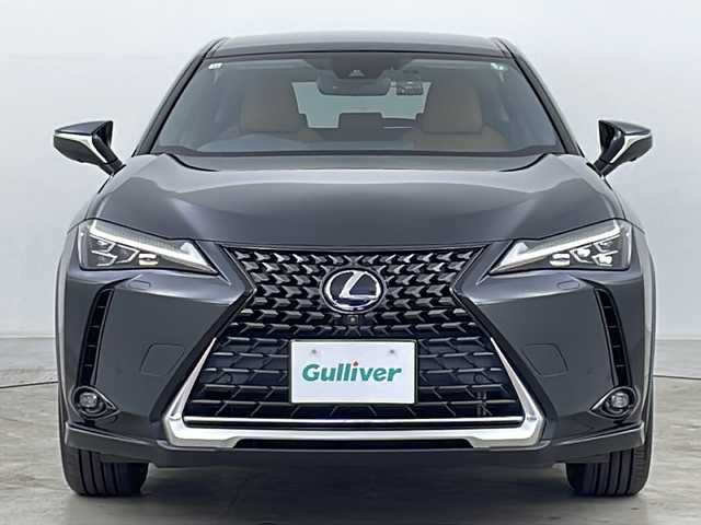 レクサス ＵＸ 250h バージョンL 道央・札幌 2020(令2)年 4.8万km グラファイトブラックガラスフレーク ・4WD/・純正ナビ&CD&DVD&SD&BT&フルセグ&AUX&Miracast/・全方位モニター/・パワーバックドア/・レクサスセーフティプラス/・センタートレース/・プリクラッシュセーフティ/・ブラインドスポットモニター/・ロードサインアシスト/・先行車発進お知らせ/・コーナーセンサー/・レーダークルーズコントロール/・ステアリングヒーター/・前席シートヒーター/・前席ベンチレーション/・前席パワーシート/・運転席メモリーシート/・レザーシート/・ドアミラーヒーター/・置くだけ充電/・ビルトインETC/・ステアリングスイッチ/・三眼LEDヘッドライト/・LEDフォグランプ/・社外ドライブレコーダー/・純正フロアマット/・スマートキー/・純正18インチAW
