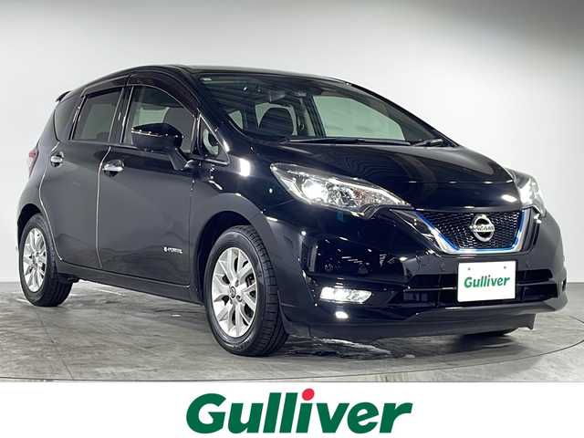 日産 ノート e－パワー X 福岡県 2019(平31)年 6.7万km スーパーブラック 禁煙車/純正メモリナビ/・CD/DVD/BT/フルセグTV/・全方位モニター/エマージェンシーブレーキ/車線逸脱抑制機能/オートハイビーム/インテリジェントルームミラー/コーナーセンサー/ステアリングリモコン/前方ドライブレコーダー/ETC/LEDヘッドライト/・オートライト/・フォグランプ