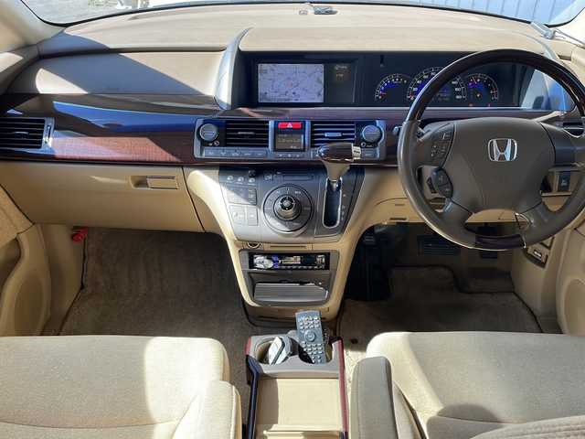 ホンダ エリシオン X 長野県 2006(平18)年 13.2万km ナイトホークブラックパール 純正インターナビ/バックカメラ/両側パワースライドドア/純正16インチアルミ/社外DVD/後席モニター/保証書・取説/スペアキー