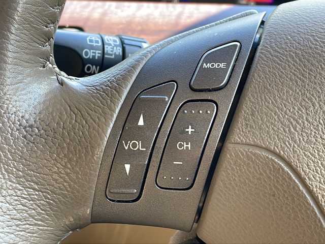 ホンダ エリシオン X 長野県 2006(平18)年 13.2万km ナイトホークブラックパール 純正インターナビ/バックカメラ/両側パワースライドドア/純正16インチアルミ/社外DVD/後席モニター/保証書・取説/スペアキー