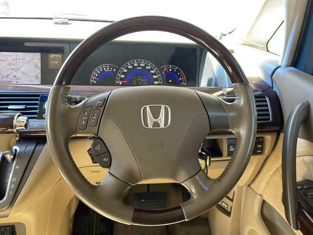 ホンダ エリシオン X 長野県 2006(平18)年 13.2万km ナイトホークブラックパール 純正インターナビ/バックカメラ/両側パワースライドドア/純正16インチアルミ/社外DVD/後席モニター/保証書・取説/スペアキー