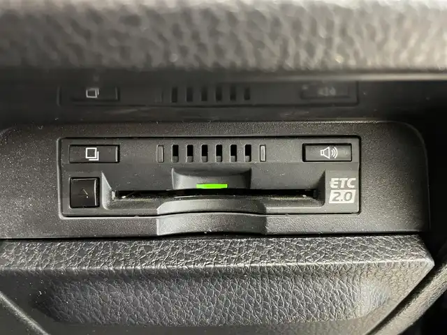 トヨタ エスクァイア ハイブリッド Gi 鹿児島県 2020(令2)年 5.1万km 黒 禁煙車/純正SDナビ【NSZT-Y68T】/ (Bluetooth/フルセグTV)/バックモニター/フリップダウンモニター/両側パワースライドドア/ビルトインETC/モデリスタ/トヨタセーフティセンス