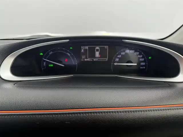 トヨタ シエンタ ハイブリッド G クエロ 愛知県 2017(平29)年 8.1万km ホワイトパールクリスタルシャイン トヨタセーフティーセンス　/・レーンディパラーチャー　/・衝突軽減ブレーキ　/・AUTOハイビーム　/・先行車発進告知機能/両側パワースライドドア/モデリスタエアロ　/純正SDナビ　/フルセグTV/Bluetooth　/ステアリングリモコン　/バックモニター　/純正AW/スマートキー　/LEDヘッドライト　/ビルトインETC　/革巻きステアリング　/ハーフレザーシート　/7人乗り/フォグランプ　