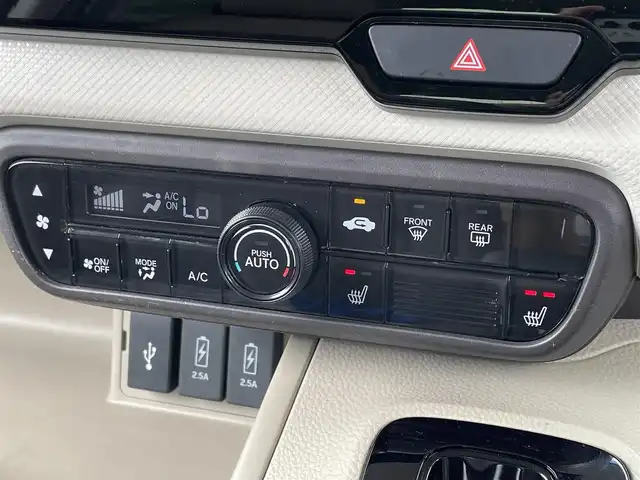 ホンダ Ｎ ＢＯＸ G L ホンダセンシング 佐賀県 2020(令2)年 5.2万km ピーチブロッサムパール 純正8インチメモリーナビゲーション/・フルセグTV/CD/DVD/SD/Bluetooth/バックカメラ/前方ドライブレコーダー/ビルトインETC/両側パワースライドドア/DN席シートヒーター/ISOFIX対応/ステアリングリモコン/純正LEDヘッドライト/オートマチックハイビーム/純正フロアマット/純正ドアバイザ―/取扱説明書/ホンダセンシング/・アダプディブクルーズコントロール/・衝突被害軽減ブレーキ/・先行車発進お知らせ機能/・路外逸脱抑制機能/・標識認識機能