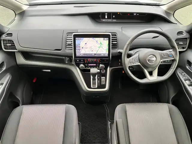 日産 セレナ ハイウェイスター Vセレクション 静岡県 2018(平30)年 3.7万km ブリリアントホワイトパール ALPINE製11インチナビ(CD/DVD/BT/フルセグ)/全方位カメラ/パーキングアシスト/Wオートエアコン/プロパイロット/レーダークルーズコントロール/レーンキープアシスト/ETC/USB入力端子/三列シート/ドライブレコーダー/フロアマット/ウォークスルー/布シート/両側パワースライドドア/純正アルミホイール/社外アルミホイール(スタッドレス)車載/ABS/コーナーセンサー前後/横滑り防止装置/デジタルインナーミラー/ナイトビジョン/オートライト/LEDヘッドライト/W+サイドエアバッグ/衝突軽減システム