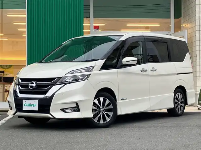 日産 セレナ ハイウェイスター Vセレクション 静岡県 2018(平30)年 3.7万km ブリリアントホワイトパール ALPINE製11インチナビ(CD/DVD/BT/フルセグ)/全方位カメラ/パーキングアシスト/Wオートエアコン/プロパイロット/レーダークルーズコントロール/レーンキープアシスト/ETC/USB入力端子/三列シート/ドライブレコーダー/フロアマット/ウォークスルー/布シート/両側パワースライドドア/純正アルミホイール/社外アルミホイール(スタッドレス)車載/ABS/コーナーセンサー前後/横滑り防止装置/デジタルインナーミラー/ナイトビジョン/オートライト/LEDヘッドライト/W+サイドエアバッグ/衝突軽減システム