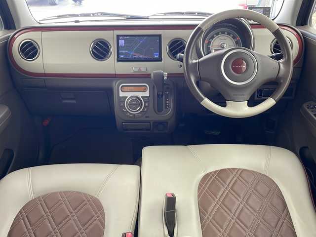 スズキ ラパン ショコラ X 兵庫県 2013(平25)年 9.4万km アロマティックアクアメタリック ・社外SDナビ/・AM/FM/CD/DVD/SD/・Bluetooth接続/・フルセグTV/・オートエアコン/・アイドリングストップ/・ビルトインETC/・プッシュスタート/・電動格納ミラー/・革巻きステアリング/・ウインカーミラー/・オートライト/・キセノンヘッドライト/・スペアキー/・ドアバイザー/・純正フロアマット/・社外レーダー