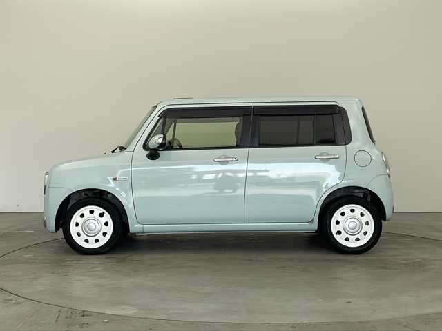 スズキ ラパン ショコラ X 兵庫県 2013(平25)年 9.4万km アロマティックアクアメタリック ・社外SDナビ/・AM/FM/CD/DVD/SD/・Bluetooth接続/・フルセグTV/・オートエアコン/・アイドリングストップ/・ビルトインETC/・プッシュスタート/・電動格納ミラー/・革巻きステアリング/・ウインカーミラー/・オートライト/・キセノンヘッドライト/・スペアキー/・ドアバイザー/・純正フロアマット/・社外レーダー