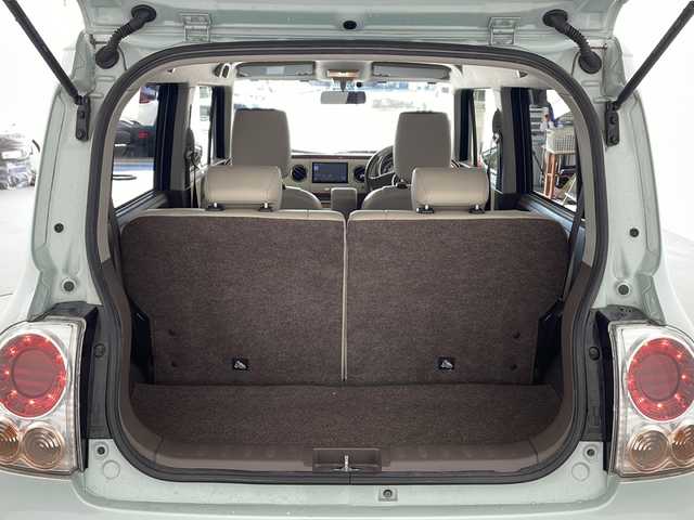 スズキ ラパン ショコラ X 兵庫県 2013(平25)年 9.4万km アロマティックアクアメタリック ・社外SDナビ/・AM/FM/CD/DVD/SD/・Bluetooth接続/・フルセグTV/・オートエアコン/・アイドリングストップ/・ビルトインETC/・プッシュスタート/・電動格納ミラー/・革巻きステアリング/・ウインカーミラー/・オートライト/・キセノンヘッドライト/・スペアキー/・ドアバイザー/・純正フロアマット/・社外レーダー