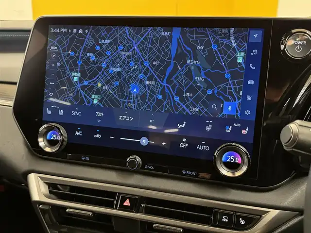 レクサス ＲＸ 500h Fスポーツパフォーマンス 群馬県 2023(令5)年 3万km ホワイトノーヴァガラスフレーク レクサスセーフティシステム+/・プリクラッシュセーフティ/・レーダークルーズコントロール/・ブラインドスポットモニター/・ヘッドアップディスプレイ/・レーンチェンジアシスト/・パーキングサポートブレーキ/・クリアランスソナー/・オートハイビーム/純正ナビ/　　フルセグ/BT/AM/FM/    USb/Miracast/    AppleCarPlay/AndroidAuto/パノラミックビューモニター/サンルーフ/アドバンストパーク/ハンズフリーパワーバックドア/デジタルインナーミラー/黒革シート/全席パワーシート/全席シートヒーター/エアーシート/ステアリングヒーター/オートLEDヘッドライト/フォグランプ/置くだけ充電/純正フロアマット/純正21AW/スマートキー2本/前後ドライブレコーダー/ビルドインETC2.0