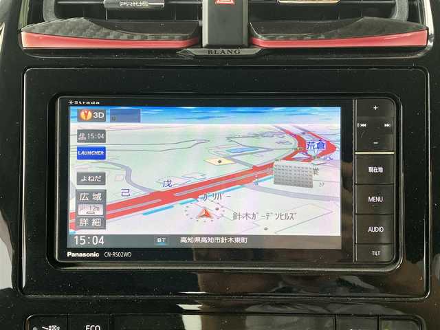 トヨタ プリウス S 高知県 2016(平28)年 5.5万km アティチュードブラックマイカ 社外ナビ(CN-RS02WD)/フルセグ/Bluetooth接続/CD/DVD/AM/FM/レーダークルーズコントロール/レーンキープアシスト/衝突被害軽減ブレーキ/前方ドライブレコーダー/バックカメラ/社外フロアマット/W＋サイドエアバッグ/LEDオートライト/オートハイビーム/プッシュスタート/アイドリングストップ/スマートキー/スペア1本/AAC