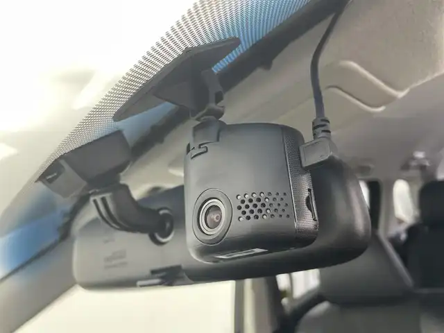 トヨタ エスティマ アエラス プレミアムエディション 富山県 2014(平26)年 5.6万km ホワイトパールクリスタルシャイン 純正ナビ（AM/FM/DVD/BT/フルセグ）/バックカメラ/ドライブレコーダー/ETC/両側パワースライドドア/クルーズコントロール/純正アルミホイール/純正フロアマット/オートキセノンライト/フォグライト/革巻きステアリング/ステアリングスイッチ/スマートキー
