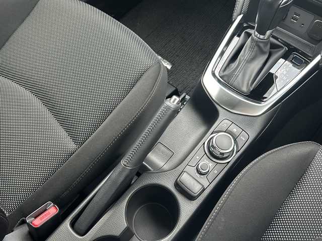 マツダ デミオ XD ツーリング 福岡県 2018(平30)年 7.7万km ソウルレッドクリスタルM 純正ナビ【AM/FM/CD/DVD/Bluetooth】/ヘッドアップディスプレイ/全方位カメラ/ETC/D/N席シートヒーター/AAC/ステアリングスイッチ/クルーズコントロール/横滑り防止装置/盗難防止装置/コーナーセンサー/アイドリングストップ/盗難防止装置/横滑り防止装置/ドアバイザー/純正16インチAW/純正フロアマット