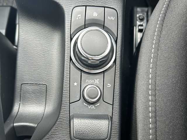 マツダ デミオ XD ツーリング 福岡県 2018(平30)年 7.7万km ソウルレッドクリスタルM 純正ナビ【AM/FM/CD/DVD/Bluetooth】/ヘッドアップディスプレイ/全方位カメラ/ETC/D/N席シートヒーター/AAC/ステアリングスイッチ/クルーズコントロール/横滑り防止装置/盗難防止装置/コーナーセンサー/アイドリングストップ/盗難防止装置/横滑り防止装置/ドアバイザー/純正16インチAW/純正フロアマット