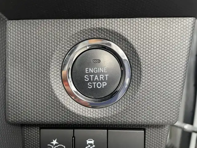 ダイハツ タフト G クロムベンチャー 滋賀県 2022(令4)年 3.1万km シャイニングホワイトパール 純正ナビ/【Bluetooth/フルセグTV/CD/DVD】/バックカメラ/ETC/ガラスルーフ/スマートアシスト/・衝突警報機能/・衝突回避支援ブレーキ機能/・ブレーキ制御付き誤発進抑制制御機能/・車線逸脱警報機能/・車線逸脱抑制制御機能/・ふらつき警報機能/・先行車発進お知らせ機能/・アダプティブドライビングビーム/・標識認識機能/・サイドビューランプ/・コーナーセンサー/・路外逸脱警報機能/シートヒーター/スマートキー/オートホールド/ステアリングスイッチ/LEDヘッドランプ/オートライト