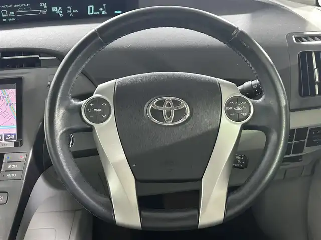 トヨタ プリウス G 佐賀県 2014(平26)年 6.7万km ホワイトパールクリスタルシャイン 純正8インチナビ/フルセグTV/DVD/CD/Bluetooth/バックカメラ/クルーズコントロール/オートライト/前後ドライブレコーダー/HIDヘッドライト/フォグライト/カーテンエアバッグ/ビルトインETC/ハーフレザーシート/運転席パワーシート/スマートキー/プッシュスタート/純正15インチアルミホイール