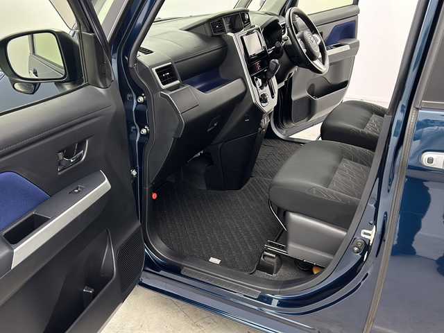 トヨタ タンク カスタムG S 大阪府 2018(平30)年 6.6万km レーザーブルークリスタルシャイン 社外7インチSDナビ【MDV-D407BT】/【AM/FM/CD/DVD/TV/Bluetooth】/バックカメラ/ETC/スマートアシストII/衝突軽減ブレーキ/クルーズコントロール/両側電動パワースライドドア/オートライト/電格ウィンカーミラー/ステアリングスイッチ/D/N席シートヒーター/アイドリングストップ/ISOFIX/純正フロアマット/純正14インチAW/横滑り防止装置/盗難防止装置/スペアキー×1/取扱説明書
