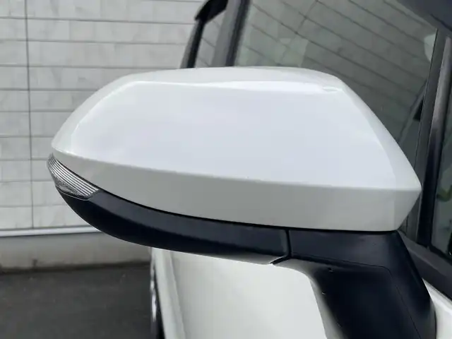 トヨタ シエンタ G 福岡県 2019(令1)年 2.5万km ホワイトパールクリスタルシャイン 社外７型ナビ(FM/AM/BT)バックモニタートヨタセーフティー両側パワスラETCUSBポートプッシュスタートスマートキー