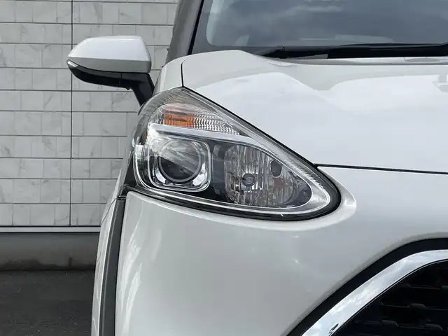 トヨタ シエンタ G 福岡県 2019(令1)年 2.5万km ホワイトパールクリスタルシャイン 社外７型ナビ(FM/AM/BT)バックモニタートヨタセーフティー両側パワスラETCUSBポートプッシュスタートスマートキー