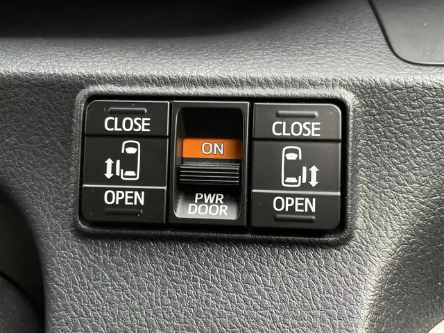 トヨタ シエンタ G 福岡県 2019(令1)年 2.5万km ホワイトパールクリスタルシャイン 社外７型ナビ(FM/AM/BT)バックモニタートヨタセーフティー両側パワスラETCUSBポートプッシュスタートスマートキー