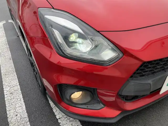 スズキ スイフト スポーツ セーフティPKG 静岡県 2017(平29)年 5.2万km バーニングレッドPM スズキセーフティサポート/純正8インチナビ(CN-RZ83)/　AM FM CD DVD Bluetooth USB SD/フルセグTV/前方ドライブレコーダー/LEDオートヘッドランプ/レーダークルーズコントロール/シートヒーター(運転席)/純正17インチアルミホイール/パドルシフト/スマートキー2本/プッシュスタート/インタークーラーターボ/ワンオーナー/ビルトインETC/アラウンドビューモニター
