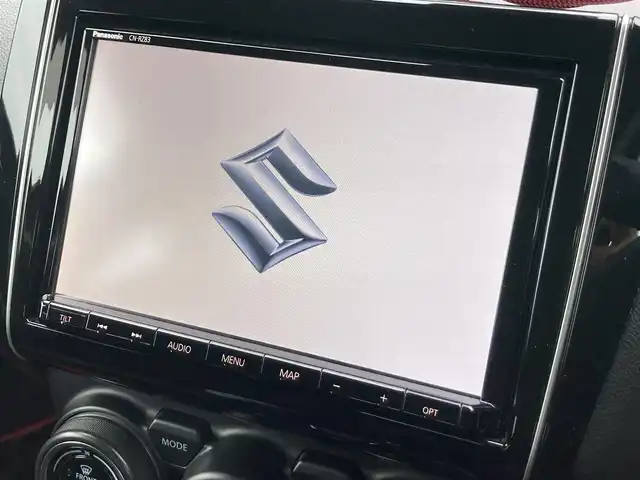 スズキ スイフト スポーツ セーフティPKG 静岡県 2017(平29)年 5.2万km バーニングレッドPM スズキセーフティサポート/純正8インチナビ(CN-RZ83)/　AM FM CD DVD Bluetooth USB SD/フルセグTV/前方ドライブレコーダー/LEDオートヘッドランプ/レーダークルーズコントロール/シートヒーター(運転席)/純正17インチアルミホイール/パドルシフト/スマートキー2本/プッシュスタート/インタークーラーターボ/ワンオーナー/ビルトインETC/アラウンドビューモニター