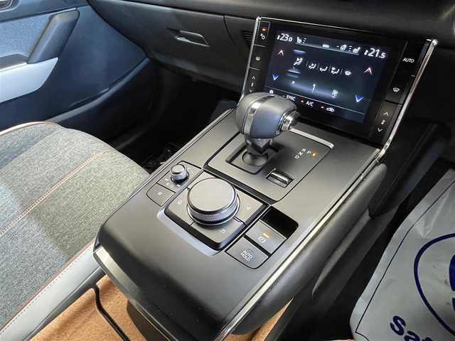 マツダ ＭＸ－３０ モダンコンフィデンス 岩手県 2020(令2)年 7.7万km ポリメタルグレーM ４WD/360°ビューモニター/ベーシックパッケージ/360度セーフティパッケージ/インテリアパッケージ/ユーティリティパッケージ/ヘッドアップディスプレイ/i-ACTIVSENSE/マツダレーダークルーズコントロール/クルージング＆トラフィックサポート/スマートシティブレーキサポート/レーンアシスト/パーキングセンサー/アダプティブLEDヘッドライトシステム/オフロードトラクションアシスト/パワーシート/シートヒーター/ステアリングヒーター/パドルシフト/純正ナビ/（フルセグ/USB/Bluetooth/AppleCarPlay/AndroidAuto）/ETC/純正18インチアルミホイール