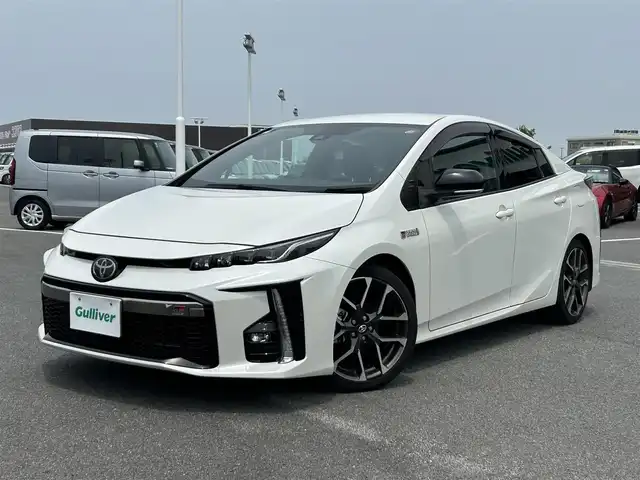 トヨタ プリウス ＰＨＶ S GRスポーツ 奈良県 2018(平30)年 7.8万km ホワイトパールクリスタルシャイン 純正ナビ(フルセグTV/CD/DVD/AM・FM/BT)/バックカメラ/ビルトインETC/ToyotaSafetySense/プリクラッシュセーフティ/クルーズコントロール/シートヒーター(D/N席)/純正18インチアルミホイール/純正フロアマット/充電ケーブル積込