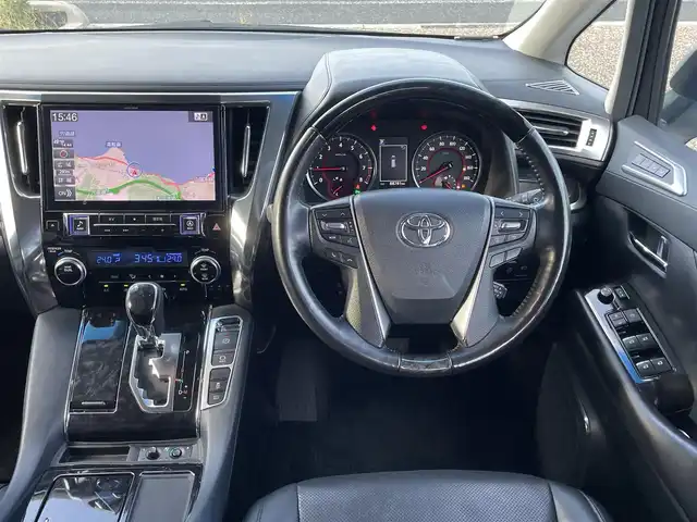 トヨタ アルファード S Cパッケージ 島根県 2018(平30)年 8.9万km ホワイトパールクリスタルシャイン 登録時走行距離88781km/取扱説明書/保証書/アルパインナビ/フルセグテレビ/バックカメラ/プリクラッシュセーフティ/レーダークルーズコントロール/レーンキープアシススト/クリアランスソナー/パーキングサポート/両側パワースライドドア/パワーバックドア/黒革シート【シートヒーター/エアシート】/オットマンシート/ハンドルヒーター/デジタルインナーミラー/LEDヘッドライト/オートライト/ETC/純正18インチAW