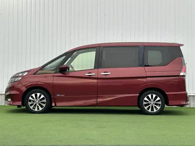 日産 セレナ ハイウェイスター プロパイロットED 香川県 2017(平29)年 5.9万km マルーンレッド 純正ナビ/　フルセグTV、CD、BT/Ｂカメラ/プロパイロット/両側パワースライドドア/前後コーナーセンサー/前後ドラレコ/ＥＴＣ/前席シートヒーター/後席エアコン/オートライト/フォグライト/フロアマット/スマートキー