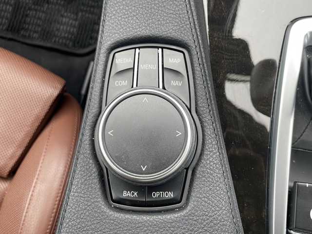 ＢＭＷ ６４０ｉ グランクーペ 兵庫県 2018(平30)年 5.3万km ミネラルホワイト 保証書・取説・有/純正メモリーナビ・フルセグ・BT・CD・DVD・FM・AM/バックカメラ/サイドカメラ/ETC/追尾機能付きクルーズコントロール/車線逸脱防止支援システム/衝突被害軽減ブレーキ/コーナーセンサー/パーキングブレーキサポート/前方ドライブレコーダー/パドルシフト/サンルーフ/電動パーキング/ブレーキホールド/全席シートヒーター/前席シートクーラー/アイドリングストップ/プッシュスタート/スマートキー×2/純正フロアマット