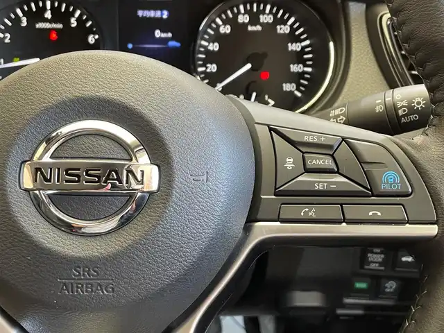 日産 エクストレイル 20Xi 岩手県 2020(令2)年 1.3万km ブリリアントホワイトパール ワンオーナー/４WD/ルーフレール/アラウンドビューモニター/プロパイロット/インテリジェントルームミラー/オートバックドア/ヒルディセントコントロール/エマージェンシーブレーキ/レーンキープアシスト/前後ソナー/横滑り防止装置/アイドリングストップ/シートヒーター（前席・後席左右）/オートブレーキホールド/純正ナビ/フルセグTV/ドライブレコーダー/ETC/LEDヘッドライト/純正18インチアルミホイール
