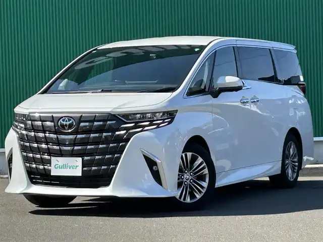 トヨタ アルファード Z 宮城県 2024(令6)年 1.3万km プラチナホワイトパールマイカ 左右独立ムーンルーフ/デジタルインナーミラー/＝＝＝/セーフティセンス/・プリクラッシュセーフティ/・レーントレーシングアシスト/・全車速追従機能付レーダークルーズコントロール/・アダプティブハイビームシステム/・ロードサインアシスト/・ドライバー異常時対応システム/・プロアクティブドライビングアシスト/・発進遅れ告知機能/BSM/パーキングサポートブレーキ/純正12インチフリップダウンモニター（V12T-R72C）/14インチディスプレイオーディオ/・車載ナビ/・地デジTV/・USB/HDMI/・AppleCarPlay/AndroidAuto/・ETC2.0/ワイヤレス充電/床下透過表示機能付パノラミックビューモニター/バックカメラ洗浄機能/社外前後ドライブレコーダー/予約ロック機能付両側パワースライドドア/予約ロック機能付パワーバックドア/合皮シート/シートヒーター/ベンチレーション/ステアリングヒーター/3眼LEDヘッドランプ/フォグランプ/電動パーキングブレーキ/ブレーキホールド/純正18インチAW