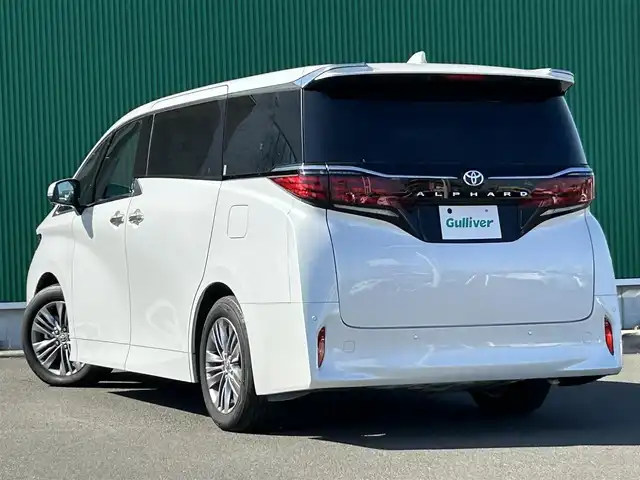 トヨタ アルファード Z 宮城県 2024(令6)年 1.3万km プラチナホワイトパールマイカ 左右独立ムーンルーフ/デジタルインナーミラー/＝＝＝/セーフティセンス/・プリクラッシュセーフティ/・レーントレーシングアシスト/・全車速追従機能付レーダークルーズコントロール/・アダプティブハイビームシステム/・ロードサインアシスト/・ドライバー異常時対応システム/・プロアクティブドライビングアシスト/・発進遅れ告知機能/BSM/パーキングサポートブレーキ/純正12インチフリップダウンモニター（V12T-R72C）/14インチディスプレイオーディオ/・車載ナビ/・地デジTV/・USB/HDMI/・AppleCarPlay/AndroidAuto/・ETC2.0/ワイヤレス充電/床下透過表示機能付パノラミックビューモニター/バックカメラ洗浄機能/社外前後ドライブレコーダー/予約ロック機能付両側パワースライドドア/予約ロック機能付パワーバックドア/合皮シート/シートヒーター/ベンチレーション/ステアリングヒーター/3眼LEDヘッドランプ/フォグランプ/電動パーキングブレーキ/ブレーキホールド/純正18インチAW