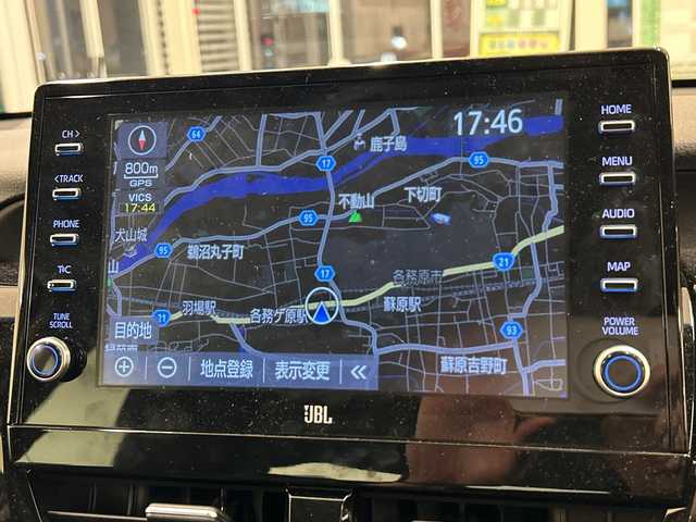 トヨタ カムリ 岐阜県 2021(令3)年 3.3万km プラチナホワイトパールマイカ 純正ナビ/トヨタセーフティーセンス/JBLプレミアムサウンドシステム/本革シート/バックカメラ/全方位カメラ/フルセグ/社外前方ドラレコ/BIuetooth/ETC2.0/USB入力端子/プッシュスタート/コーナーセンサー前後/パワーシート/シートヒーター運転席助手席/オートライト/オートマチックハイビーム/純正アルミホイール/LEDヘッドライト/レーンキープアシスト/MTモード付きAT/BSM/HUD/保証書/取扱説明書