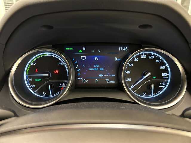 トヨタ カムリ 岐阜県 2021(令3)年 3.3万km プラチナホワイトパールマイカ 純正ナビ/トヨタセーフティーセンス/JBLプレミアムサウンドシステム/本革シート/バックカメラ/全方位カメラ/フルセグ/社外前方ドラレコ/BIuetooth/ETC2.0/USB入力端子/プッシュスタート/コーナーセンサー前後/パワーシート/シートヒーター運転席助手席/オートライト/オートマチックハイビーム/純正アルミホイール/LEDヘッドライト/レーンキープアシスト/MTモード付きAT/BSM/HUD/保証書/取扱説明書