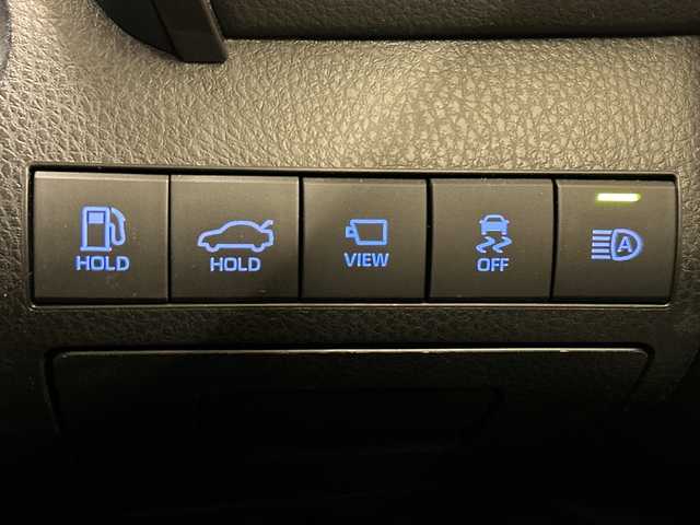 トヨタ カムリ 岐阜県 2021(令3)年 3.3万km プラチナホワイトパールマイカ 純正ナビ/トヨタセーフティーセンス/JBLプレミアムサウンドシステム/本革シート/バックカメラ/全方位カメラ/フルセグ/社外前方ドラレコ/BIuetooth/ETC2.0/USB入力端子/プッシュスタート/コーナーセンサー前後/パワーシート/シートヒーター運転席助手席/オートライト/オートマチックハイビーム/純正アルミホイール/LEDヘッドライト/レーンキープアシスト/MTモード付きAT/BSM/HUD/保証書/取扱説明書