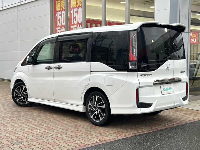 ホンダ ステップワゴン スパーダ クールスピリット 鳥取県 2015(平27)年 10万km ホワイトオーキッドパール ワンオーナー/ワクワクテールゲート/両側パワースライド/ハーフレザーシート/８インチワイドギャザーズナビ/フルセグ・Bluetooth/バックカメラ/プリクラッシュセーフティ/レーンデパーチャーアラート/アダクティブクルーズ/パドルシフト/前席シートヒーター/セカンドキャプテンシート/LEDヘッドライト/LEDルームライト/オートライト/リアオートエアコン/ETCユニット/保証書・取説