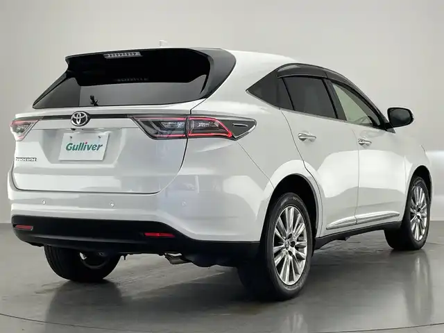 トヨタ ハリアー プレミアム アドバンスドP 愛知県 2014(平26)年 7.2万km ホワイトパールクリスタルシャイン メーカーオプションナビ（フルセグTv、BT、AM、FM）/JBLサウンド/全方位カメラ/LEDヘッドライト/サンルーフ/純正18インチアルミホイール/パワーバックドア/AUTOエアコン/アイドリングストップ/置くだけ充電/アイドリングストップ/追従クルーズコントロール/ビルトインETC/パワーステアリング/パワーウィンドウ/パワーシートD席/前後コーナーセンサー/スマートキー/プッシュスタート/カーテンエアバック