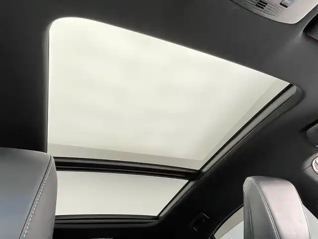 トヨタ ハリアー プレミアム アドバンスドP 愛知県 2014(平26)年 7.2万km ホワイトパールクリスタルシャイン メーカーオプションナビ（フルセグTv、BT、AM、FM）/JBLサウンド/全方位カメラ/LEDヘッドライト/サンルーフ/純正18インチアルミホイール/パワーバックドア/AUTOエアコン/アイドリングストップ/置くだけ充電/アイドリングストップ/追従クルーズコントロール/ビルトインETC/パワーステアリング/パワーウィンドウ/パワーシートD席/前後コーナーセンサー/スマートキー/プッシュスタート/カーテンエアバック