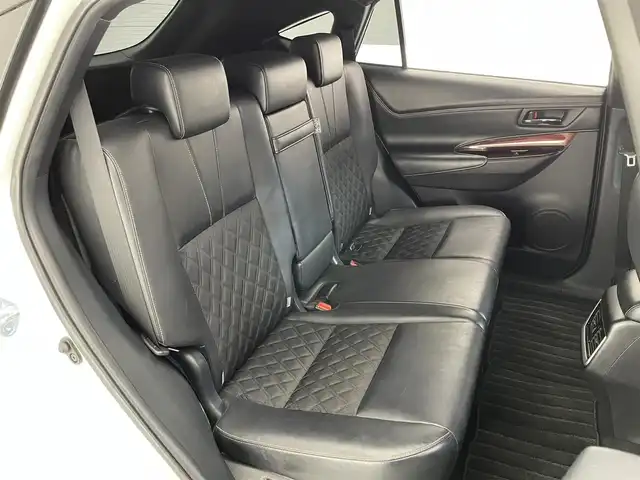 トヨタ ハリアー プレミアム アドバンスドP 愛知県 2014(平26)年 7.2万km ホワイトパールクリスタルシャイン メーカーオプションナビ（フルセグTv、BT、AM、FM）/JBLサウンド/全方位カメラ/LEDヘッドライト/サンルーフ/純正18インチアルミホイール/パワーバックドア/AUTOエアコン/アイドリングストップ/置くだけ充電/アイドリングストップ/追従クルーズコントロール/ビルトインETC/パワーステアリング/パワーウィンドウ/パワーシートD席/前後コーナーセンサー/スマートキー/プッシュスタート/カーテンエアバック