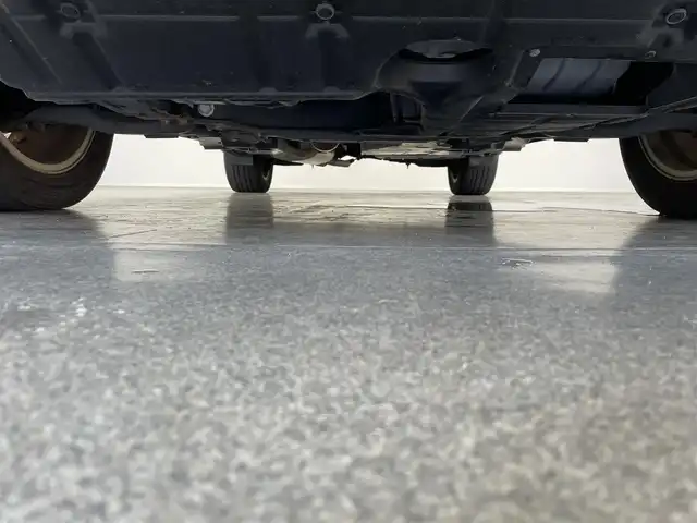 トヨタ ハリアー プレミアム アドバンスドP 愛知県 2014(平26)年 7.2万km ホワイトパールクリスタルシャイン メーカーオプションナビ（フルセグTv、BT、AM、FM）/JBLサウンド/全方位カメラ/LEDヘッドライト/サンルーフ/純正18インチアルミホイール/パワーバックドア/AUTOエアコン/アイドリングストップ/置くだけ充電/アイドリングストップ/追従クルーズコントロール/ビルトインETC/パワーステアリング/パワーウィンドウ/パワーシートD席/前後コーナーセンサー/スマートキー/プッシュスタート/カーテンエアバック