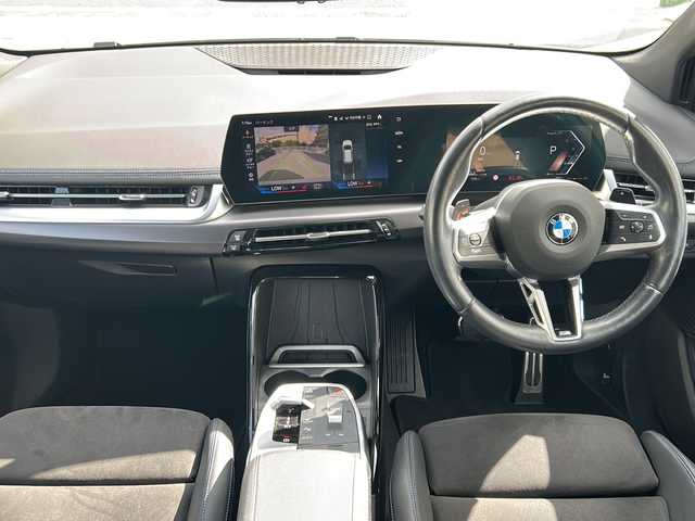 ＢＭＷ ＢＭＷ ２１８ｄ アクティブツアラー Mスポーツ 沖縄県 2022(令4)年 1.9万km 白 純正ナビ/（ＡＭ／ＦＭ／ＢＴ）/衝突軽減装置　/全方位カメラ　/ドラレコ　/追従クルーズコントロール　/前後コーナーセンサー/電動パワーシート　/ＵＳＢ入力端子　/ＬＥＤヘッドライト　/純正フロアマットワンセグテレビ