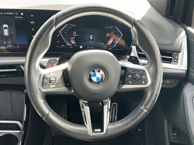 ＢＭＷ ＢＭＷ ２１８ｄ アクティブツアラー Mスポーツ 沖縄県 2022(令4)年 1.9万km 白 純正ナビ/（ＡＭ／ＦＭ／ＢＴ）/衝突軽減装置　/全方位カメラ　/ドラレコ　/追従クルーズコントロール　/前後コーナーセンサー/電動パワーシート　/ＵＳＢ入力端子　/ＬＥＤヘッドライト　/純正フロアマットワンセグテレビ