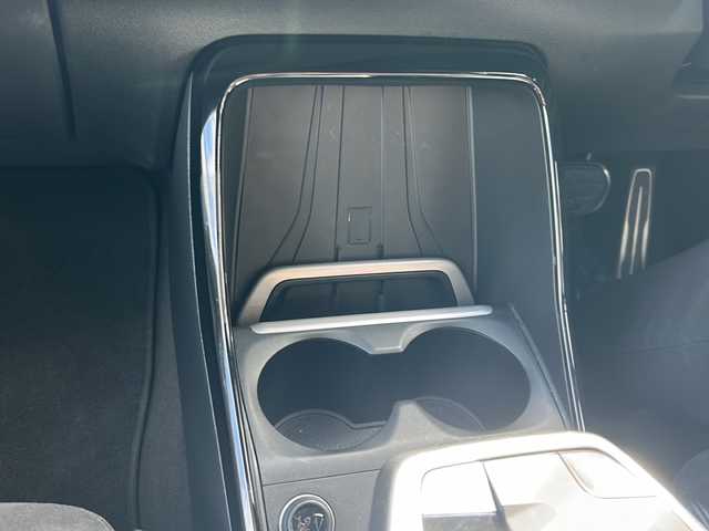 ＢＭＷ ＢＭＷ ２１８ｄ アクティブツアラー Mスポーツ 沖縄県 2022(令4)年 1.9万km 白 純正ナビ/（ＡＭ／ＦＭ／ＢＴ）/衝突軽減装置　/全方位カメラ　/ドラレコ　/追従クルーズコントロール　/前後コーナーセンサー/電動パワーシート　/ＵＳＢ入力端子　/ＬＥＤヘッドライト　/純正フロアマットワンセグテレビ