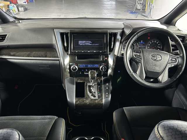 トヨタ ヴェルファイア 2.5Z Aエディデョン ゴールデンアイズ 沖縄県 2016(平28)年 7.8万km バーニングブラッククリスタルシャインガラスフレーク 県外仕入/禁煙車/７人乗り/Tconnect9インチナビ/フルセグ・Bluetooth・CD・DVD・SD/１１インチリアエンターテインメント/両側パワースライドドア/バックカメラ/プリクラッシュセーフティ/レーダークルーズコントロール/ビルトインETC2.0/パワーバックドア/プッシュスタート/スマートキー/LEDヘッドライト/オートライト