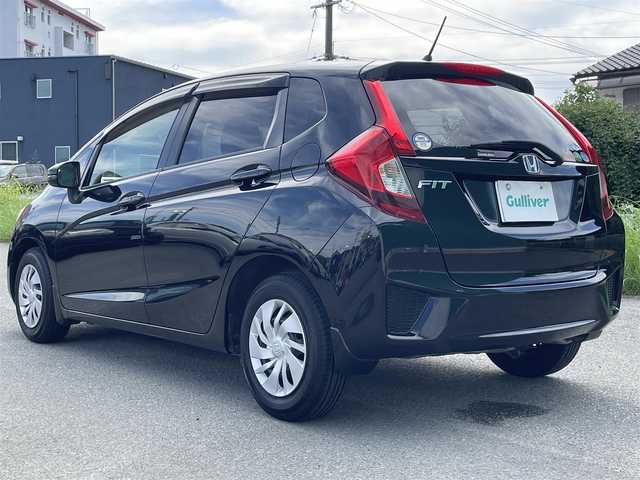 ホンダ フィット 13G Fパッケージ 福岡県 2014(平26)年 3.7万km クリスタルブラックパール プッシュスタートボタン/スマートキー/USB接続/純正フロアマット/純正ホイルキャップ/オートライト/LEDヘッドライト/マニュアル車